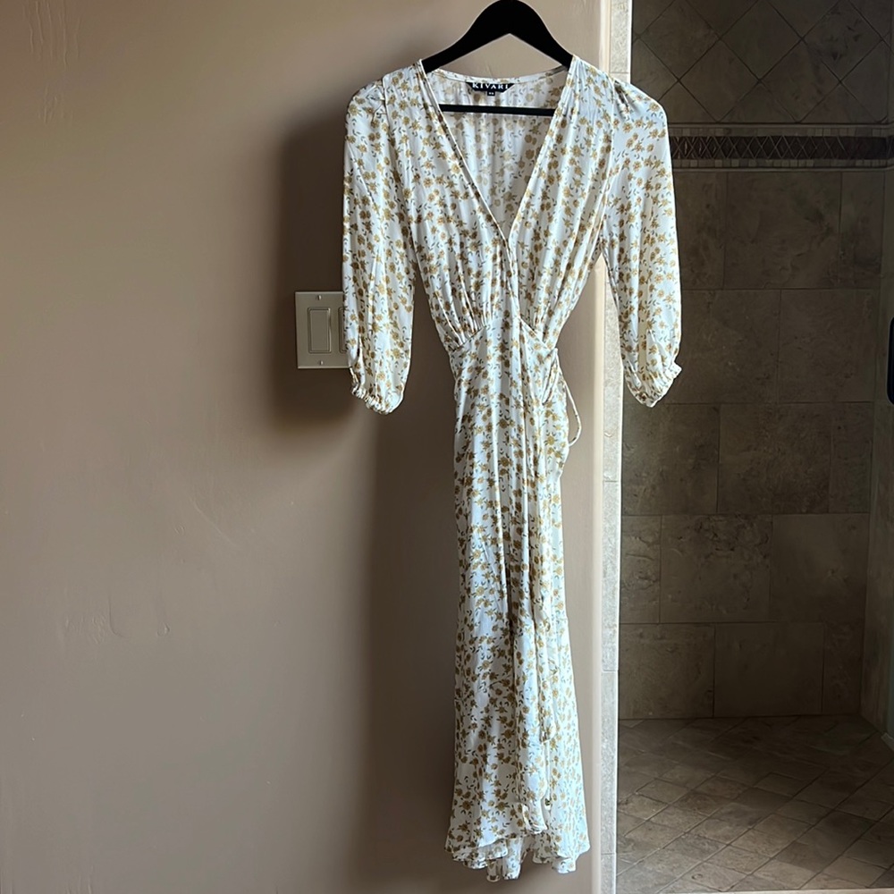 Unique Kivari Wrap Dress - image 2